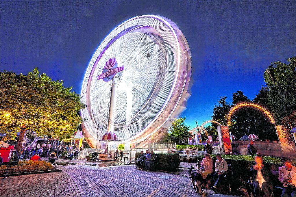 Vergnügen im Tivoli Friheden