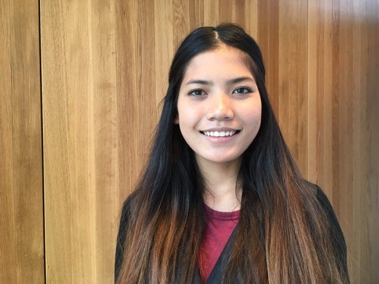 Die 17-jährige Srisamorn Loacker aus Nenzing ist im dritten Lehrjahr. VKW