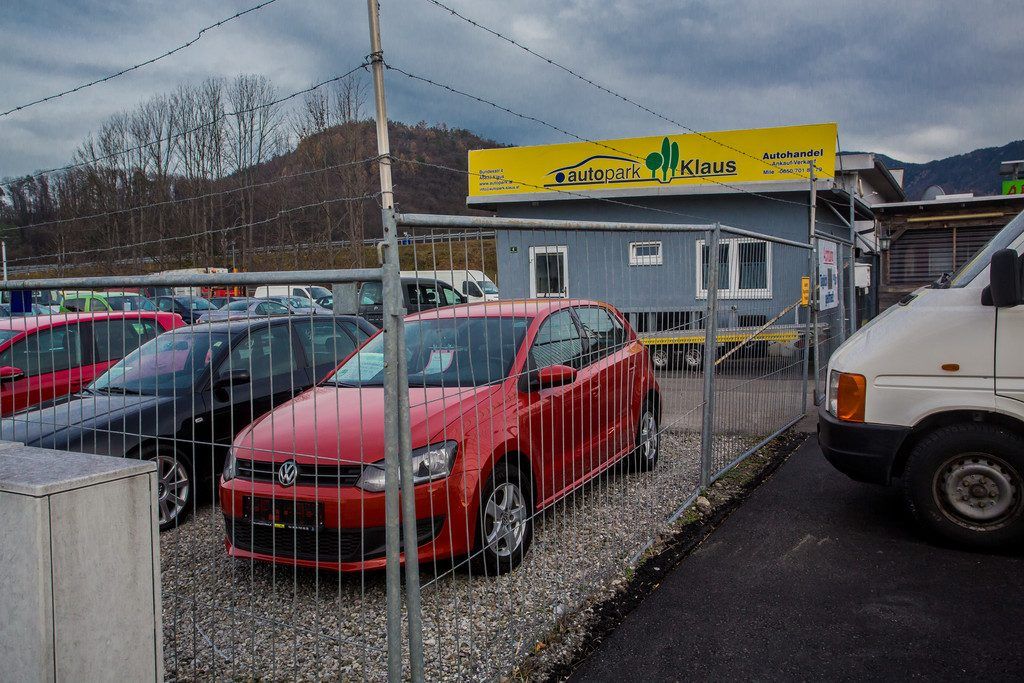 Täter stellten Opfer erst Pakete zu