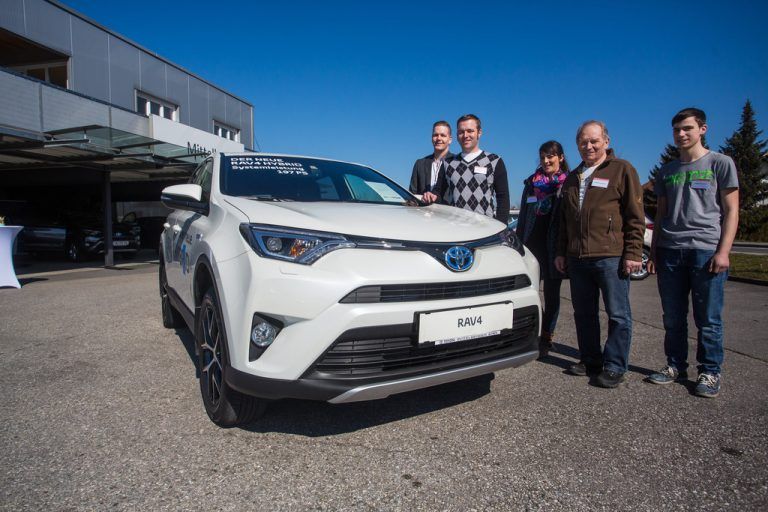 Die Autotage begeisterten bereits in den Vorjahren. Heuer erwarten die Händler wieder zahlreiche Interessenten (Bild: Toyota Mittelberger) PS