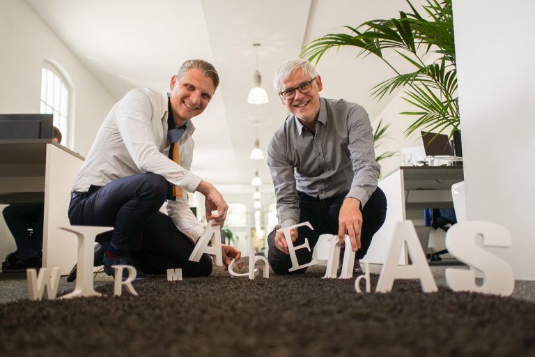 Die beiden Massive Art-Masterminds Bernd Hepberger und Rainer Schönherr sind in vielen Branchen und Ländern zu Hause. Foto: VN/Hartinger