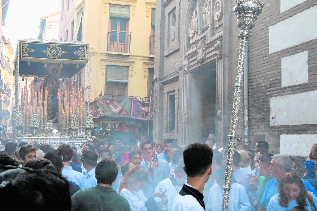 Prozession in Granada