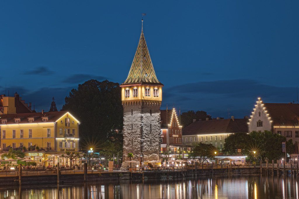 Zumtobel beleuchtet Lindauer Mangturm