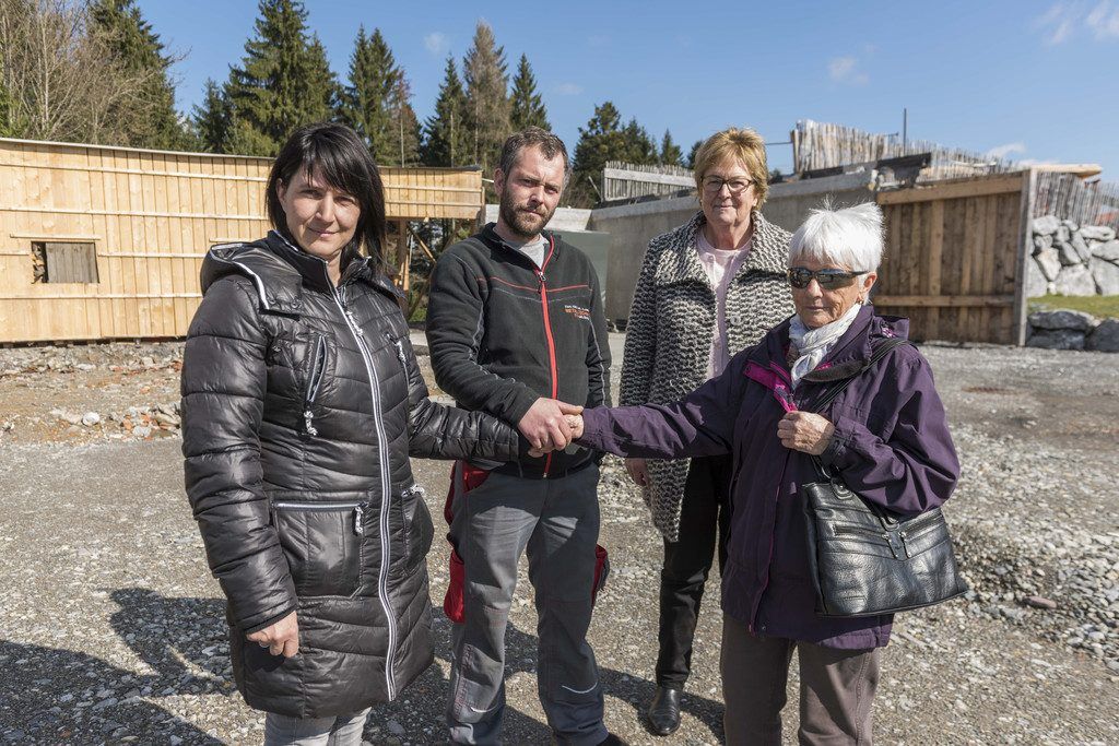 Wieder Hoffnung für Alberschwender Familie Hinteregger, nachdem ihr Haus abbrannte.