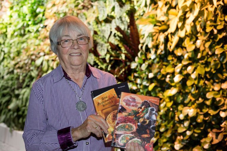 Die Kochkünste von Rita Hämmerle im Buchformat sind auch Jahrzehnte nach der ersten Auflage immer noch nachgefragt.VN/paulitsch