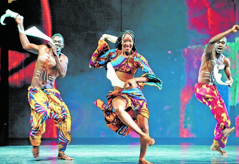 Die neue Show im Mai 2018 in Bregenz zeigt die künstlerische Gegenwart genauso wie das traditionsreiche Erbe Afrikas . Foto: suzy stéckl