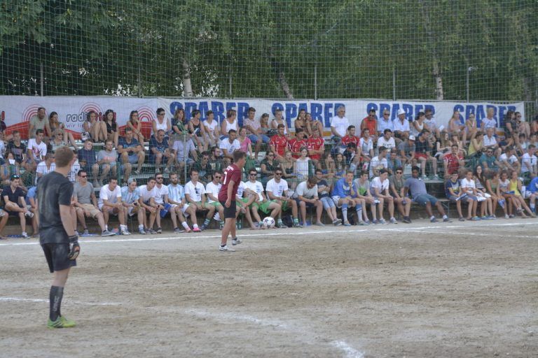 Die RBM-Kicker legen sich beim 26. Paulsener Morktplotzturnier ins Zeug.Foto: AFC St. Pauls