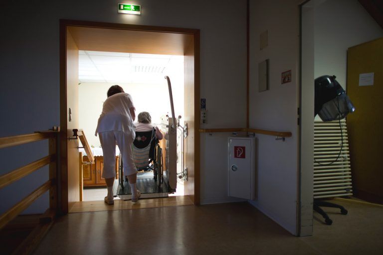 Die stationäre Pflege ist ein teures Gut. Nach dem Fall des Pflegeregresses sind finanzielle Mittel von den Ländern dringend gesucht.dpa