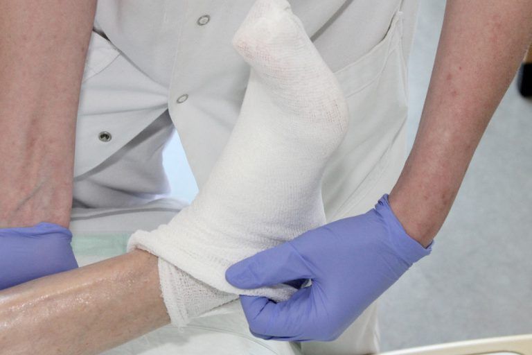 Die Wundbehandlung ist in Sachen Infektionsvermeidung eine der heikelsten Sachen.Foto: khbg