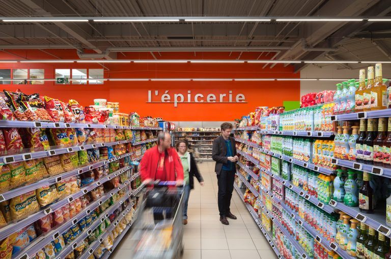 Durch die Nutzung der vorhandenen Beleuchtungsinfrastruktur ist es möglich, den Verbrauchern viele neue Services anzubieten.  Foto: ZG