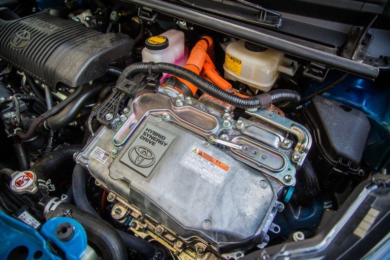 E-Maschine und Benzinmotor: Der Yaris ist der einzige Kleinwagen mit Hybridantrieb.