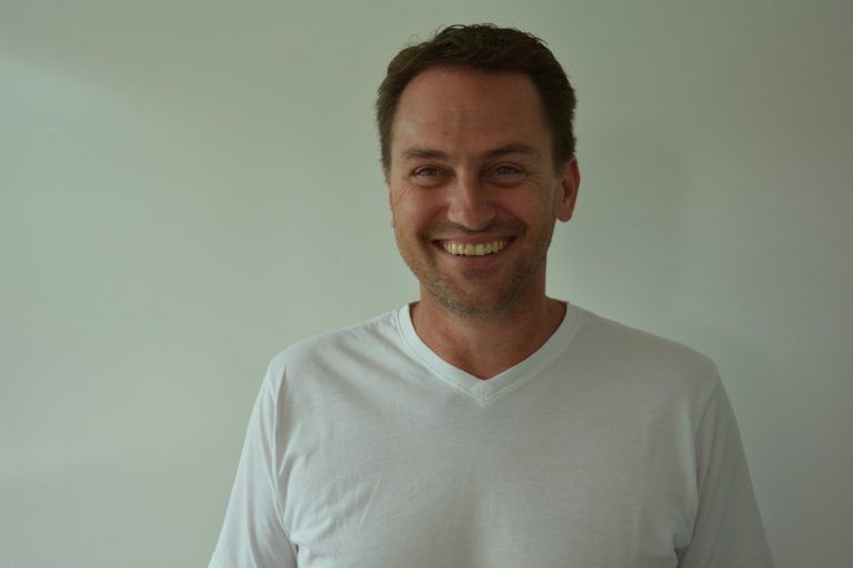 Eckart Kern, Leiter PlanungIch leite die Spiele-Abteilung, wie wir das Planungsbüro nennen. Mein Beruf bringt ständige Veränderungen mit sich. Das macht Spaß. Außerdem ist unser Chef sehr innovativ.