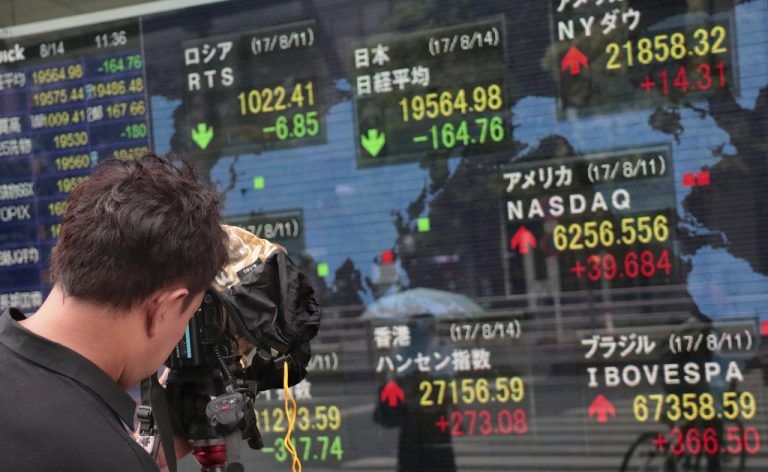 Eine Analyse der Finanzdienstleister zu den Aktienmärkten zeigt: Geduld ist für die Rendite wichtiger als das Timing. Foto: AP