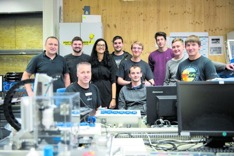 Eine Firma, die berührt. Das 1982 gegründete Unternehmen mit Sitz in Schruns punktet international mit berührungslosen Zutrittssystemen. Was die Mitarbeiter betrifft, „berührt“ die Firma durchaus. Vor allem durch ein harmonisches und kreativitätsförderndes Arbeitsklima.