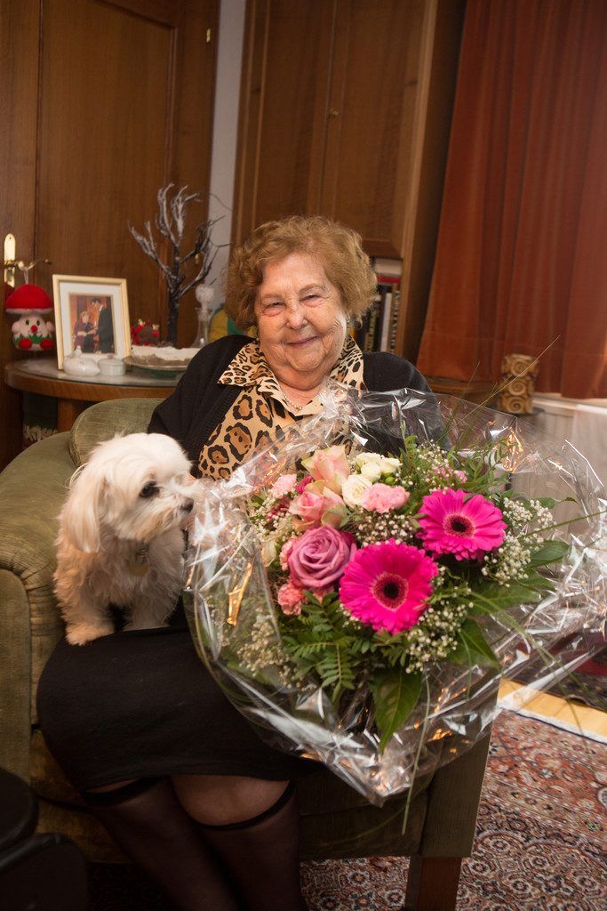 Grande Dame der Wohltätigkeit wird 90