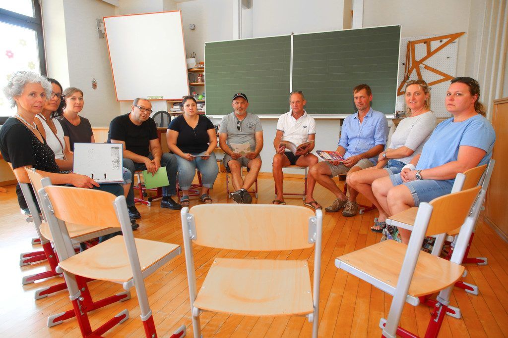 Vorwürfe gegen Volksschuldirektorin in Hohenweiler. Bürgermeister schließt sich an.