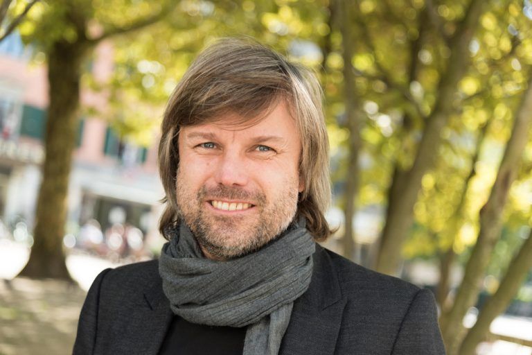 Es ist im Sinne der Gesellschaft, dass man den vorhandenen Raum für alle nützt. Es braucht eine bessere Verdichtung, eine gute soziale Durchmischung in den Quartieren und mehr Grün statt Parkplätze. Reinhard Schertler, I + R