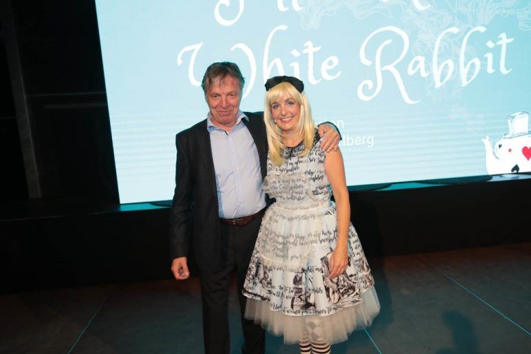 Fachgruppenobmann Gerhard Hofer und Moderatorin Heike Montiperle.