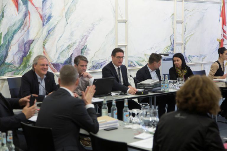 Hypobank denkt über Offshore-Ausstieg nach