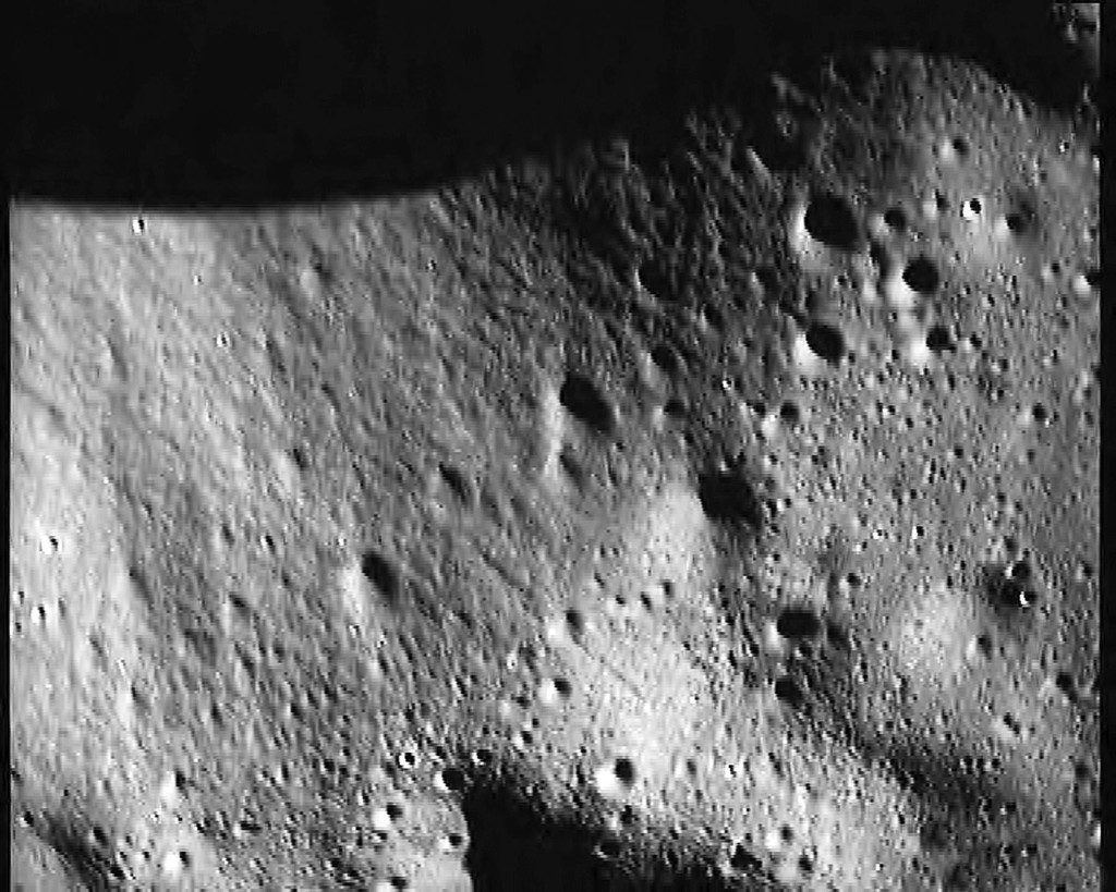 Mond ist überraschend nass