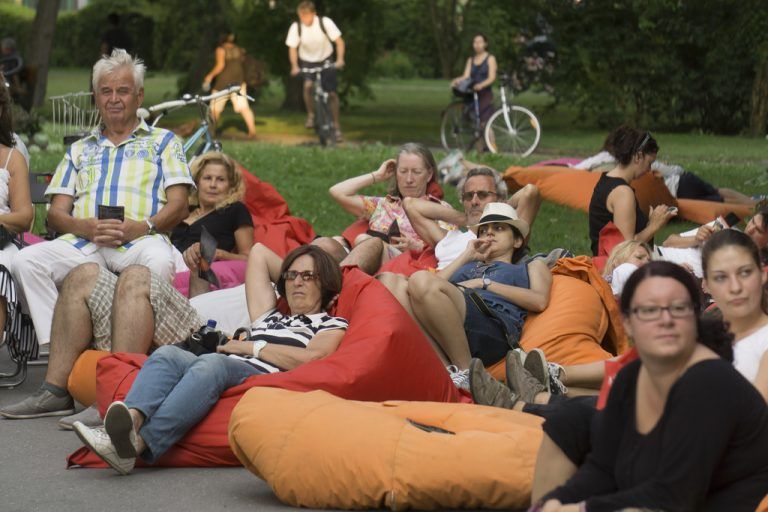 Gemütliches Lesewohnzimmer mitten in Bregenz