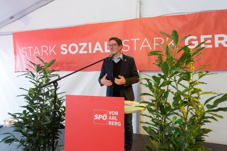 "Eine biegsame Partei"