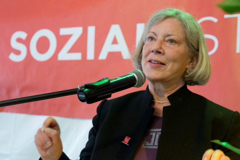 "Eine biegsame Partei"