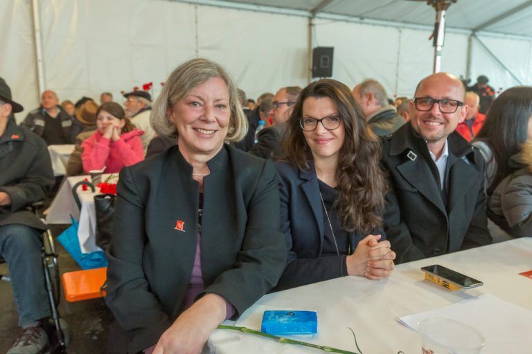 "Eine biegsame Partei"