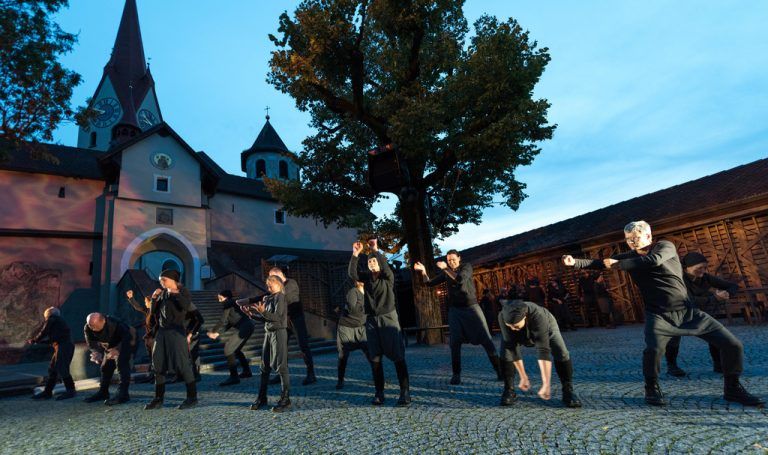 "Jägerstätter", das Stück über den Kriegsdienstverweigerer, wird vor der Basilika aufgeführt