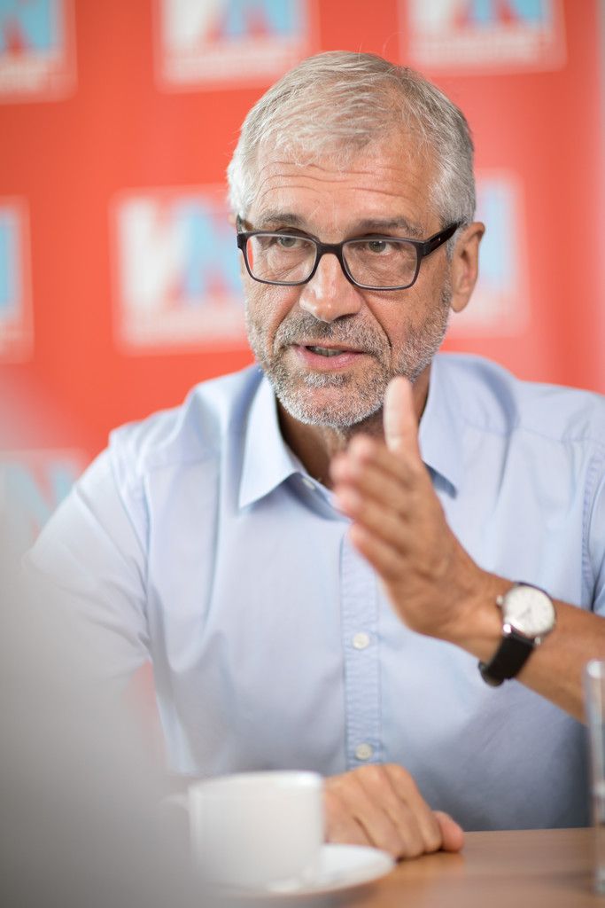 Harald Walser stellt das Buch am kommenden Montag um 19 Uhr in Altach vor.   VN/Sams