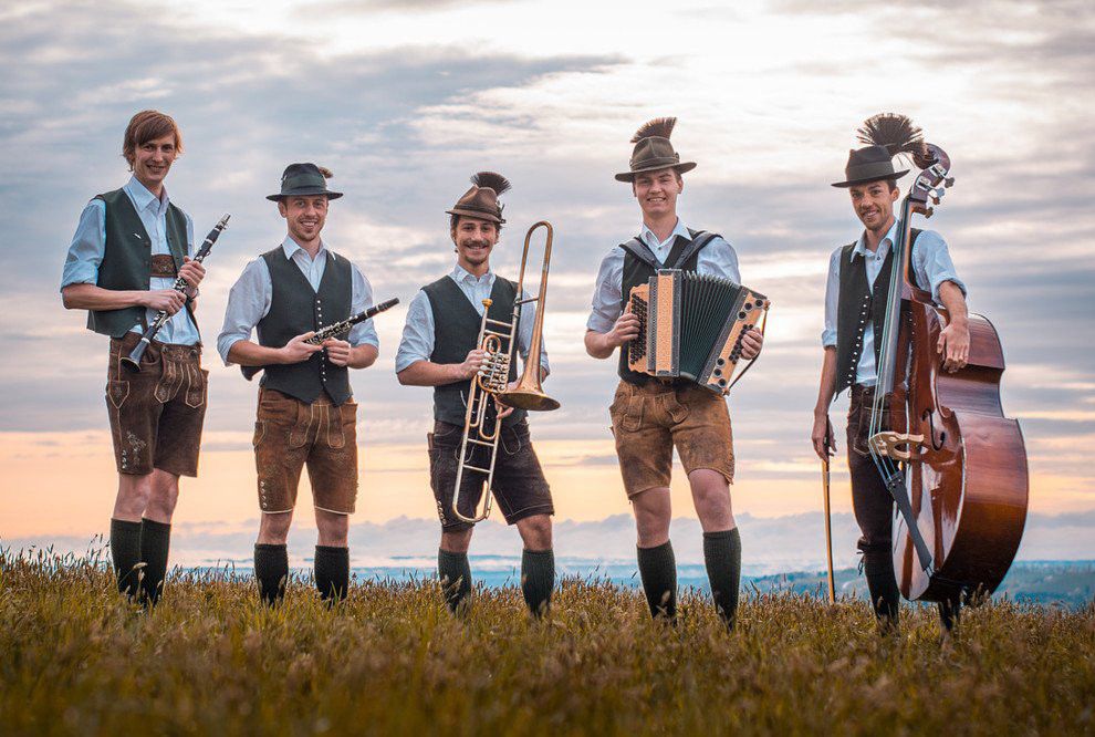 Volksmusikanten erobern das Montafon