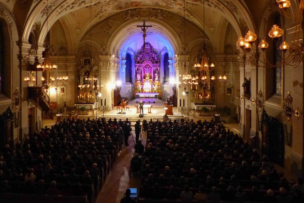 19.30 Uhr pfarrkirche höchst