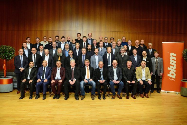 Ehrung für 52 treue Mitarbeiter