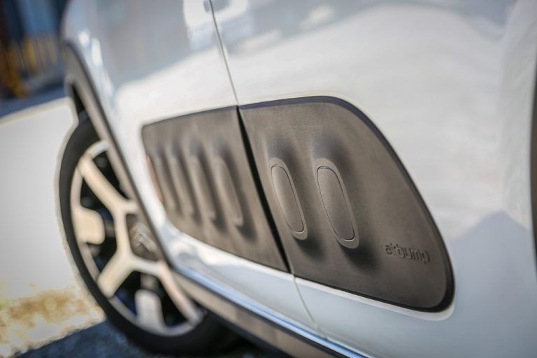 Gefahren (3510 km) Der neue Citroen C3 ist ein origineller Kompakter, der mit einem hohen Komfortniveau punkten kann. Manches Verarbeitungsdetail im Innenraum des Franzosen würde allerdings noch einen Feinschliff verdienen.