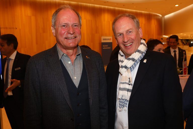 Generalsekretär Peter Mennel (ÖOC) und Loek Versluis (McDonald‘s Restaurants).