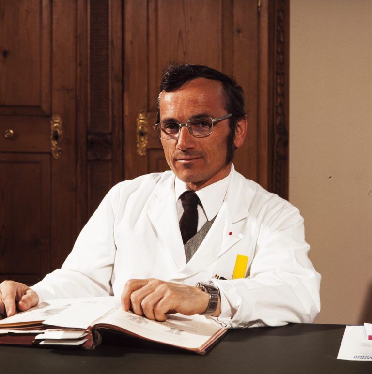 Gerhard Stricker-Barolin leitete ab 1973 für 22 Jahre als Vorstand die neurologische Abteilung.