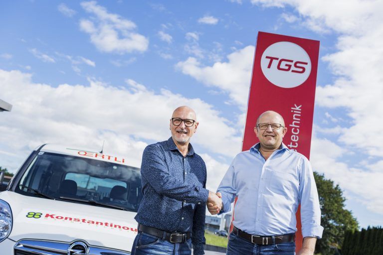 Geschäftsführer Peter Schelling (r.) mit Ioannis Konstantinou, der künftig das Know-how für Örtli- und Hydrotherm-Anlagen in TGS einbringt.