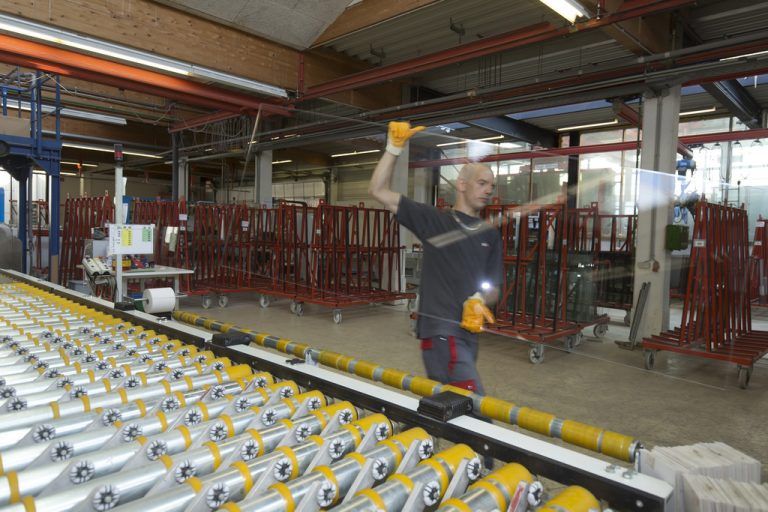 Glas Marte ist der größte glasverarbeitende Betrieb in Westösterreich und einer der größten Gewerbebetriebe im Land. Paulitsch