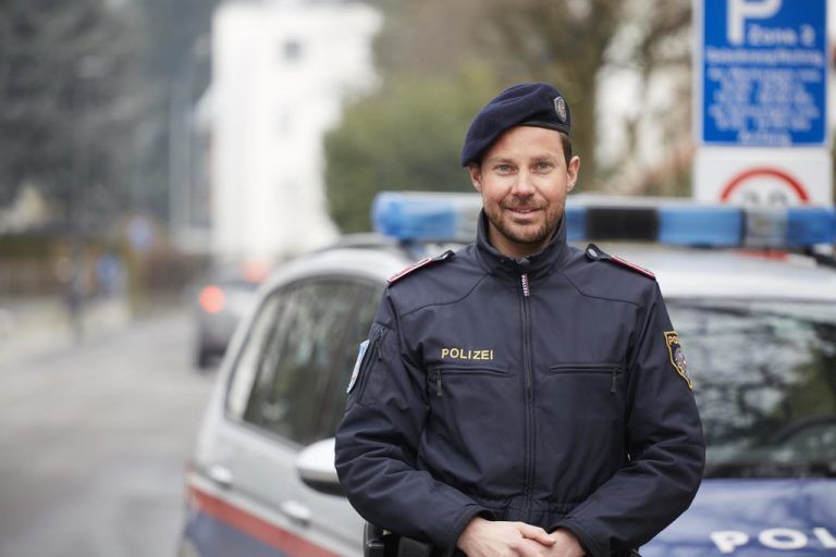 Glücklich mit seinem Beruf als Beamter der Alpinpolizei: Fabian Marchetti von der Inspektion Dornbirn.