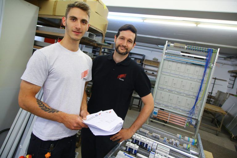 Hansjörg Mayr: „Wir versuchen, besonderen Talenten auch Möglichkeiten innerhalb unseres Teams anzubieten, sich persönlich weiterzuentwickeln.“ foto: vn/hofmeister