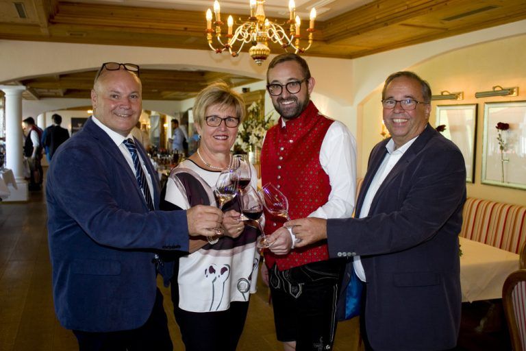 Helmut Schabel, Marie-Luise Pfanner, Johannes Pfefferkorn und Walter Pfanner (v. l.).