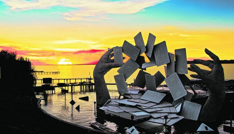 Heuer erklingen Bizets weltberühmte Melodien von der Bregenzer Seebühne.  Foto: veranstalter