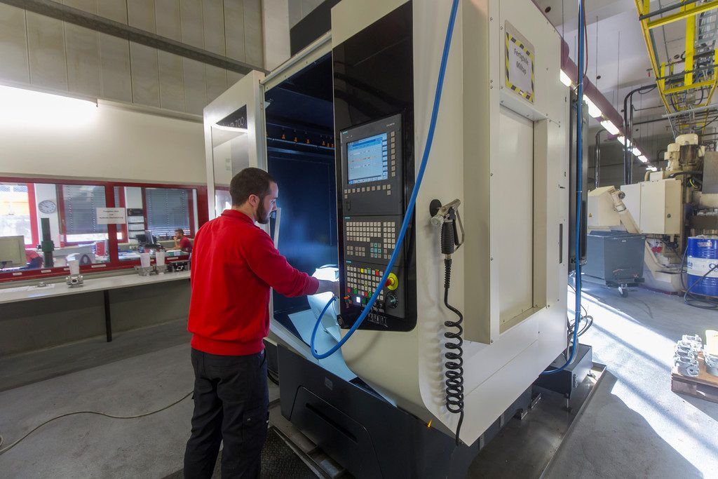 Mahle König frisiert den Unternehmensmotor