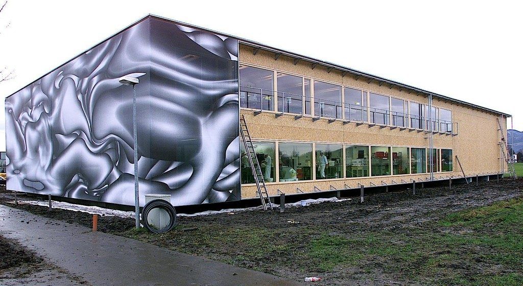 Schaufenster, Garten und eine Manufaktur