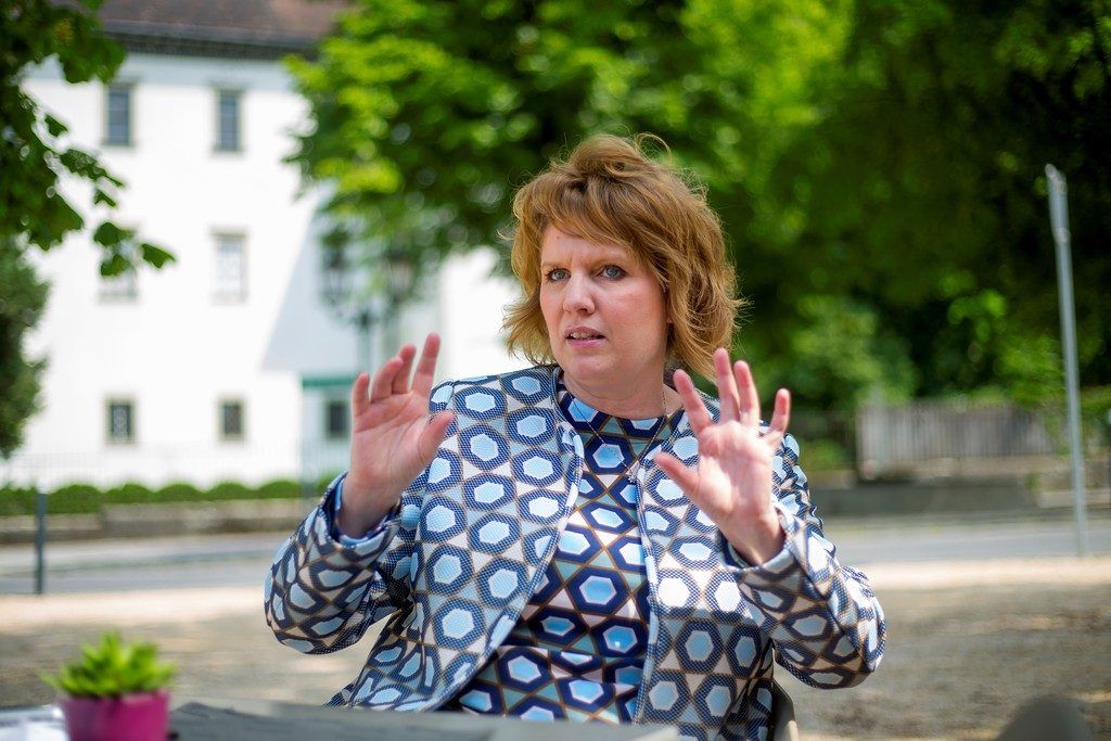 Autorin Yvonne Hof­stetter sieht in der Digitalisierung nicht nur Chancen.