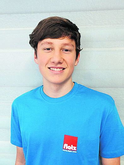 Ich fand dieses Seminar wirklich gut. Zwar kannte ich schon einige Regeln, jedoch war es sehr interessant, andere Kulturen und ihre Bräuche kennenzulernen. Wir lernten viel über Tischmanieren, aber auch über das Binden einer Krawatte. Am Mittag konnten wir die gelernten Tischmanieren beim Essen im Restaurant praktisch umsetzen. Pascal Hagen, Druckvorstufentechniker, 1. Lehrjahr