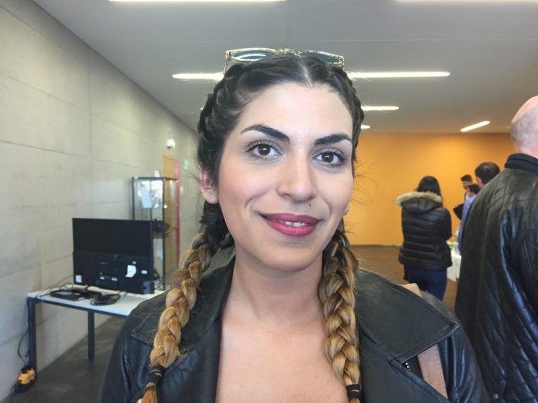 „Ich schmiede Zukunftspläne. Ich unterrichte Deutsch für Flüchtlinge und bin auch an anderen sozialen Projekten beteiligt. Interessieren würde mich die Sparte Soziale Arbeit.“
               Anahita Panda, 27, Dornbirn