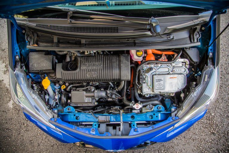 Im Wettbewerb der besten Antriebsarten gewinnt der Hybrid-Motor – quasi als Vorstufe zum E-Motor – immer mehr Käufer.VN/Steurer