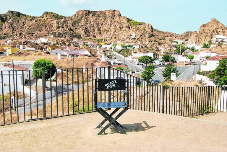 In der Stadt Guadix sind Höhlen eine charakteristische Wohnform. Fotos: Edith Rhomberg