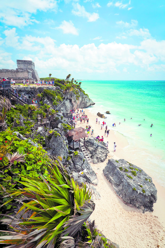 In Tulum befindet sich eine der berühmtesten prähistorischen Maya-Stätten Mexikos. shutterstock (5)